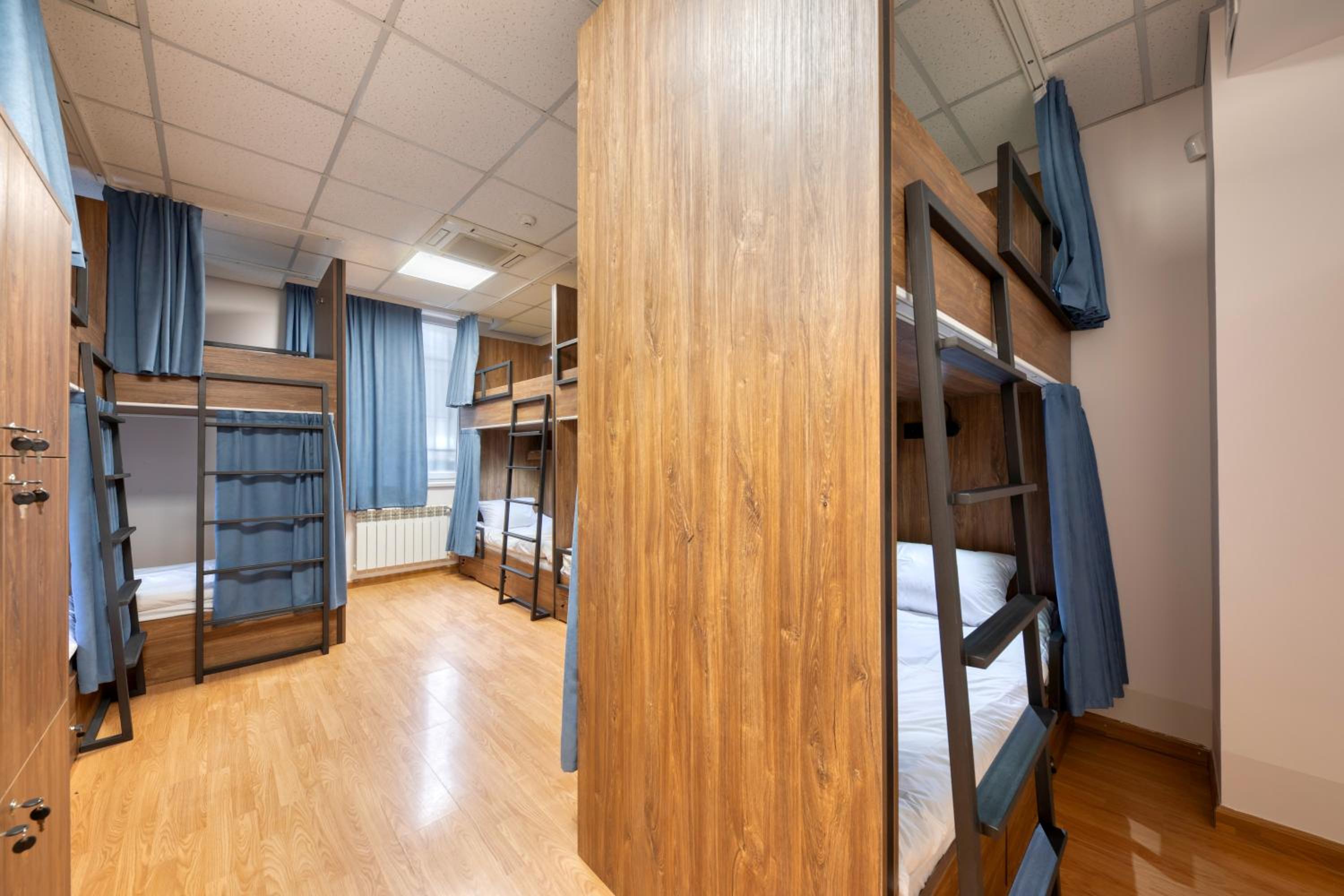 Tropica Inn Hostel
