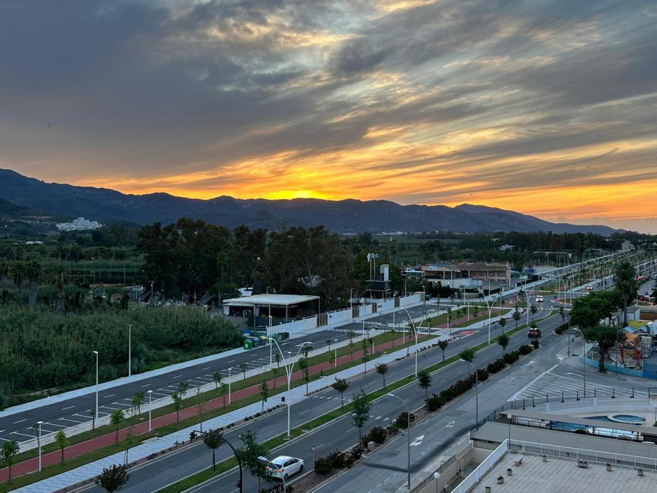 BONITO APARTAMENTO EN PLAYA DE GANDIA