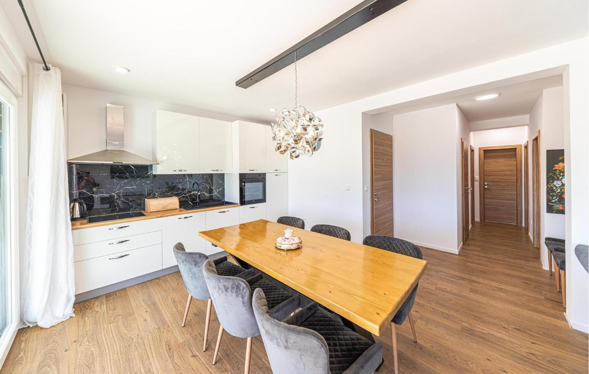 Stunning Home In Kastel Novi