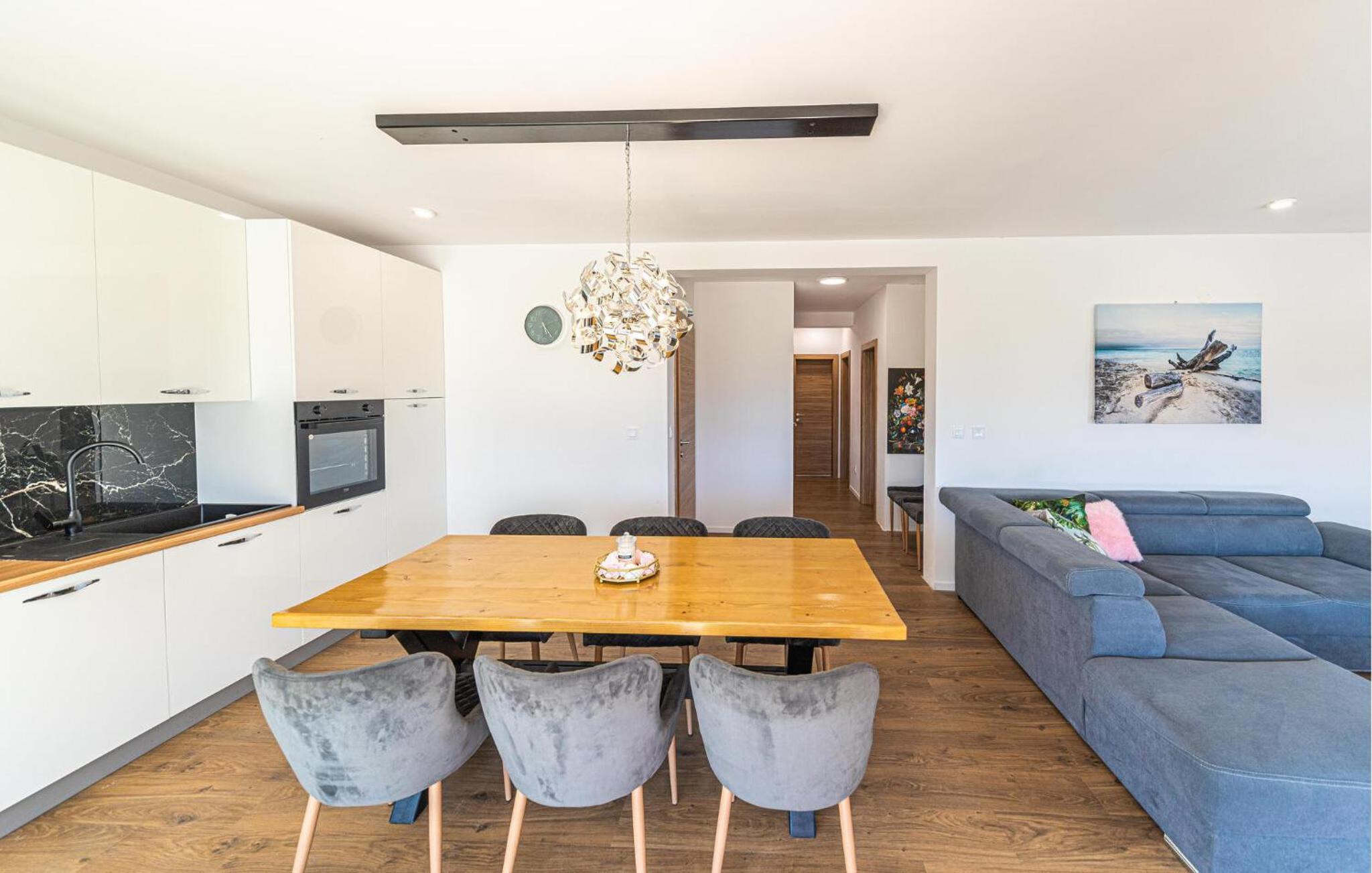 Stunning Home In Kastel Novi