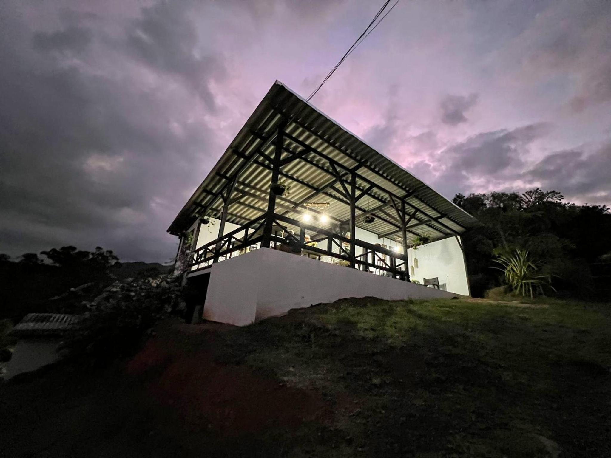 Hostal Restaurante Checha Dapa