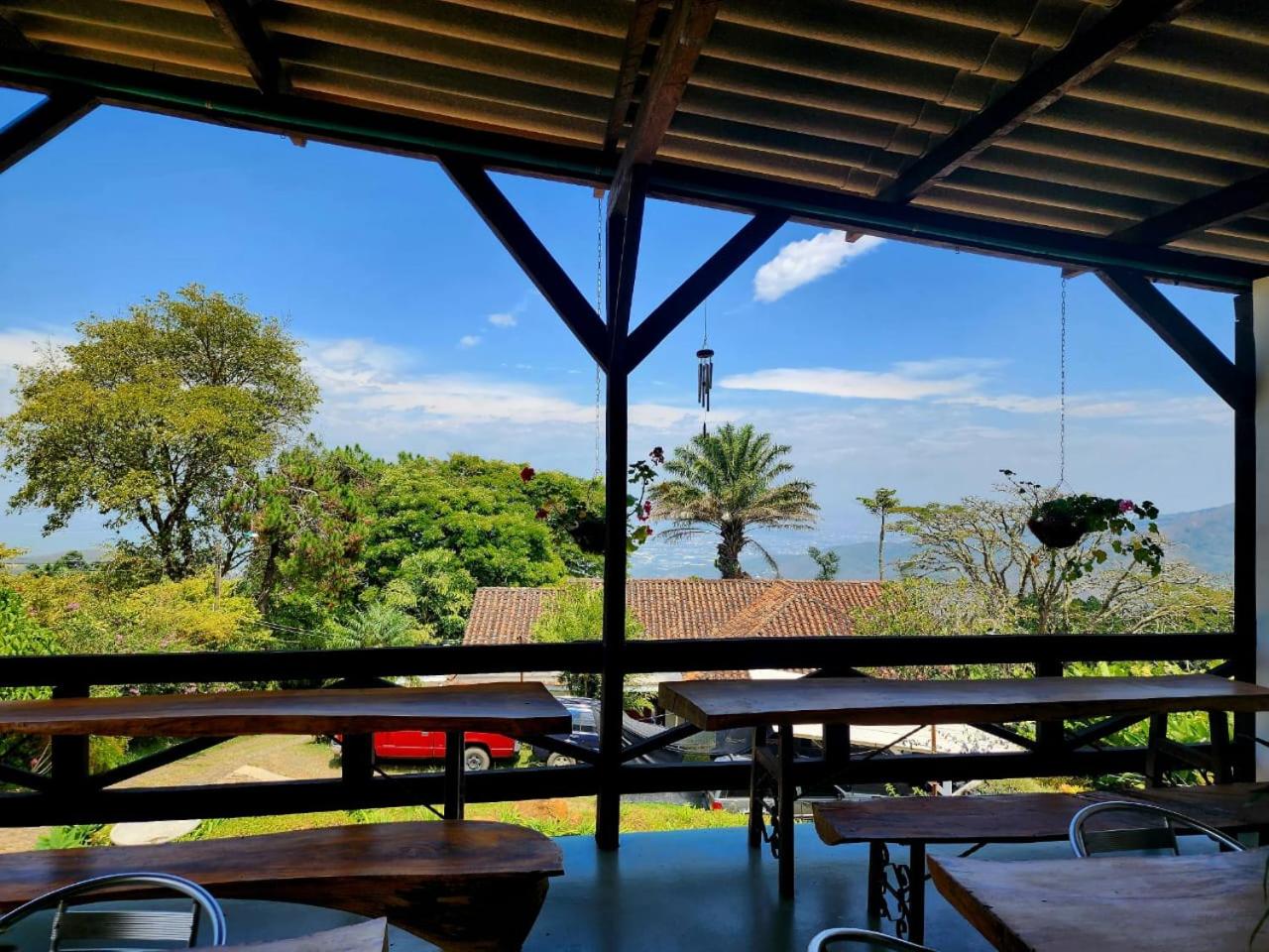 Hostal Restaurante Checha Dapa