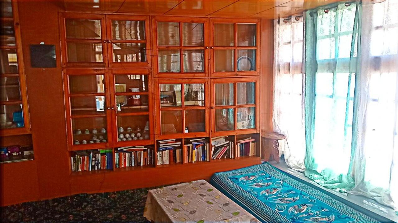 Travellers House by Fayaz view 3