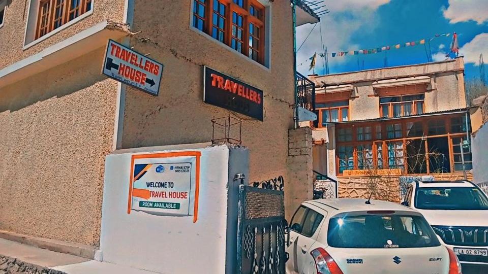 Travellers House by Fayaz view 4