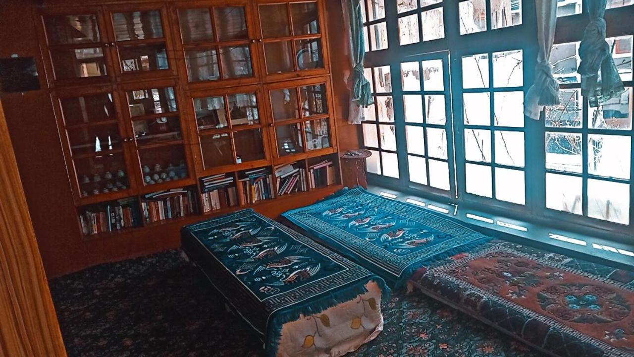Photo 8