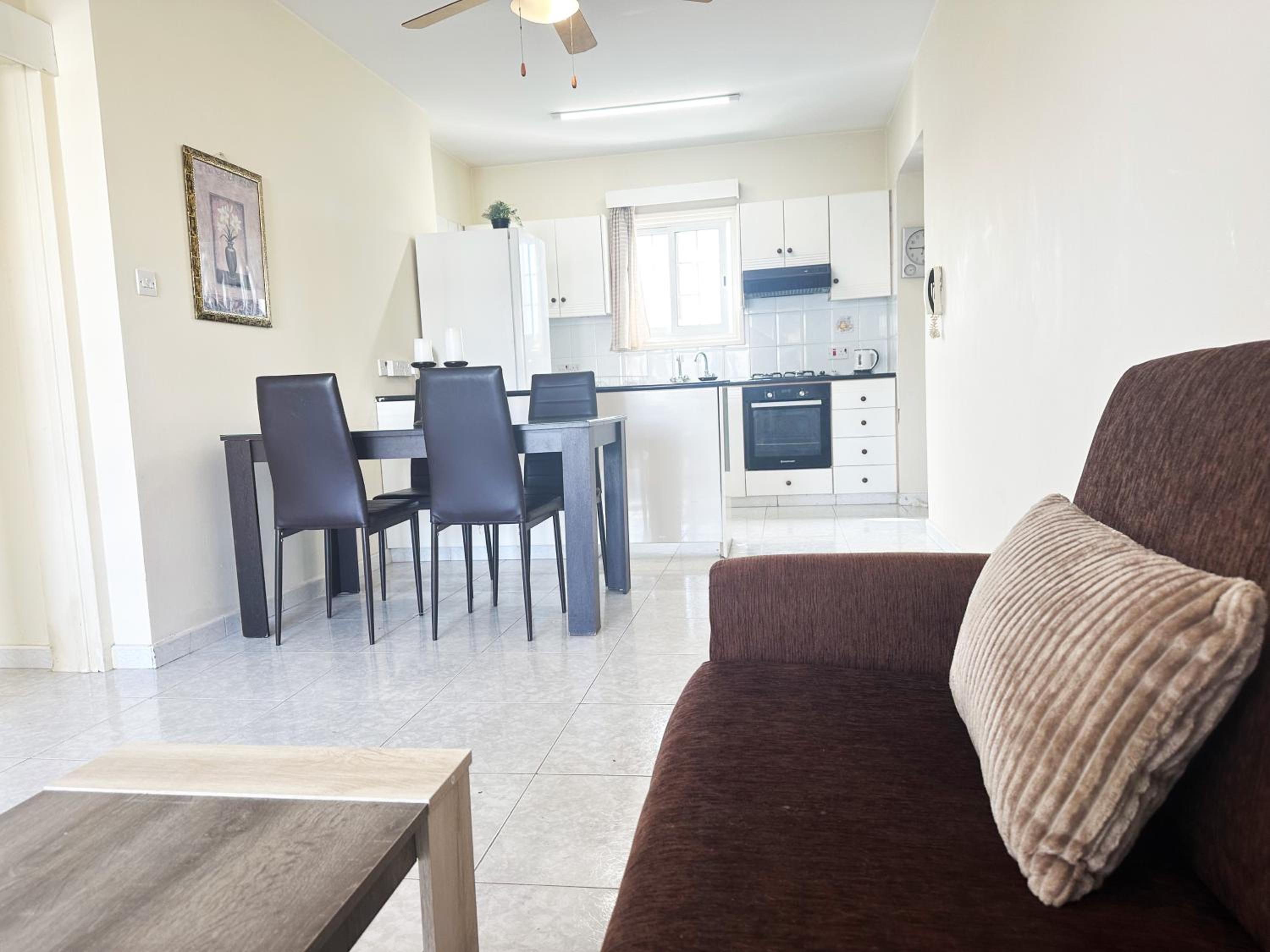 Serenity Sunrise Holiday Apt - Larnaca
