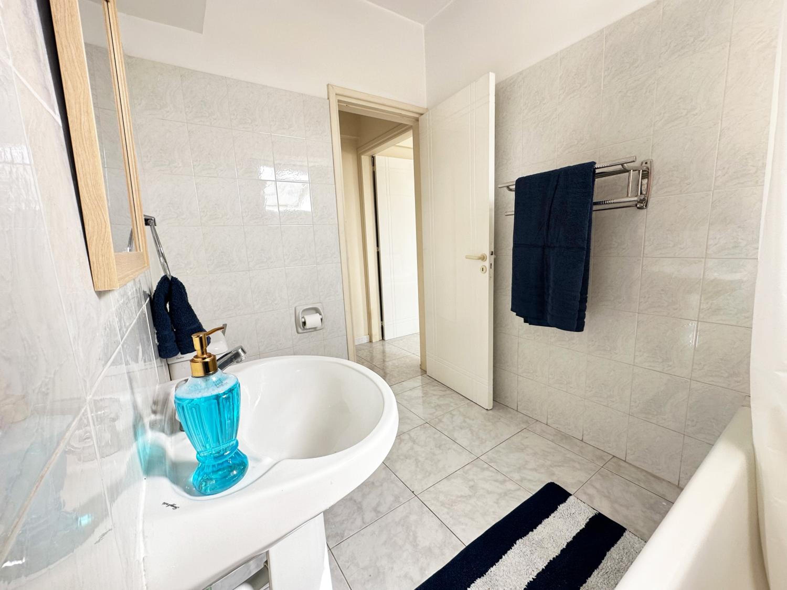 Serenity Sunrise Holiday Apt - Larnaca