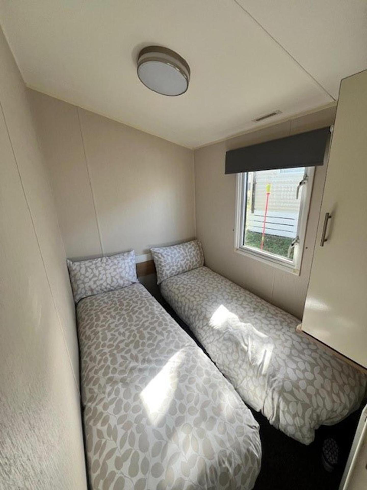 Caravan at Newquay Bay Resort - 3 Bedrooms view 4