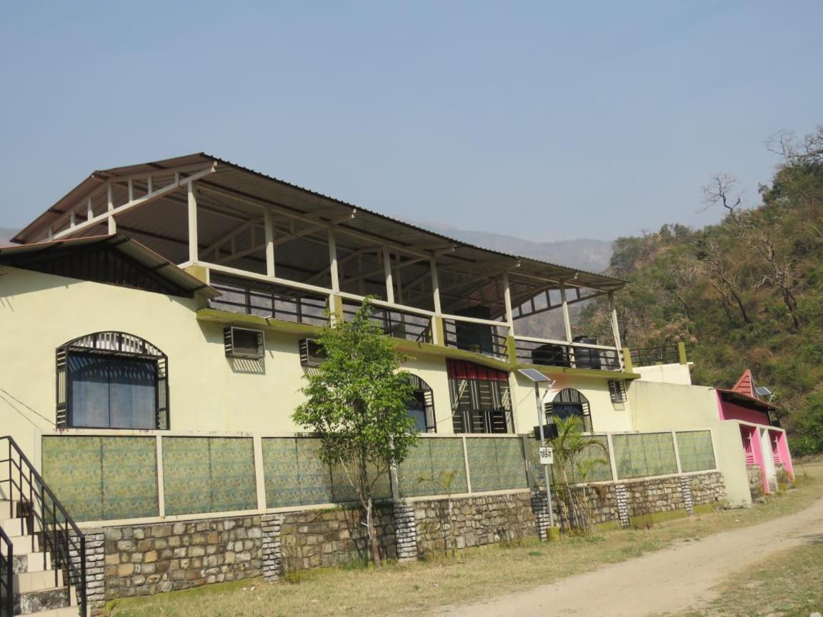 Baandal River Resort Maldevta