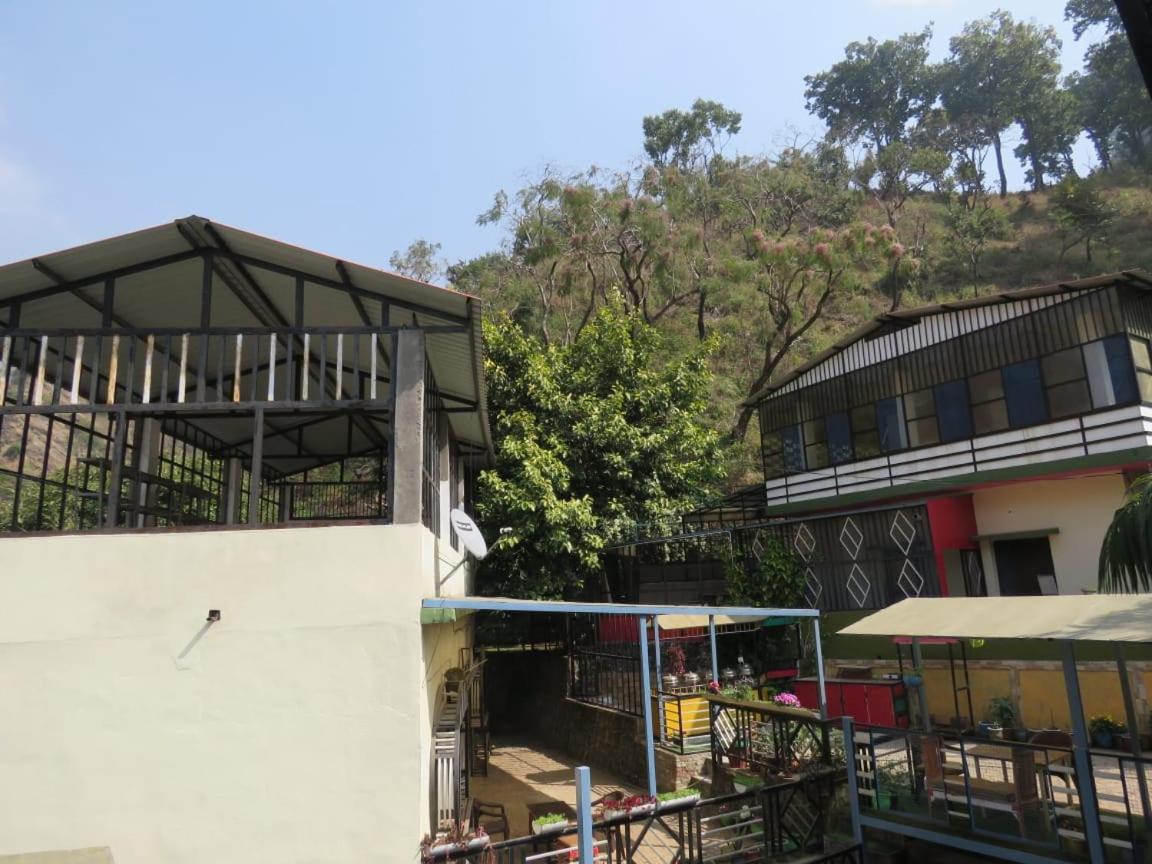 Baandal River Resort Maldevta
