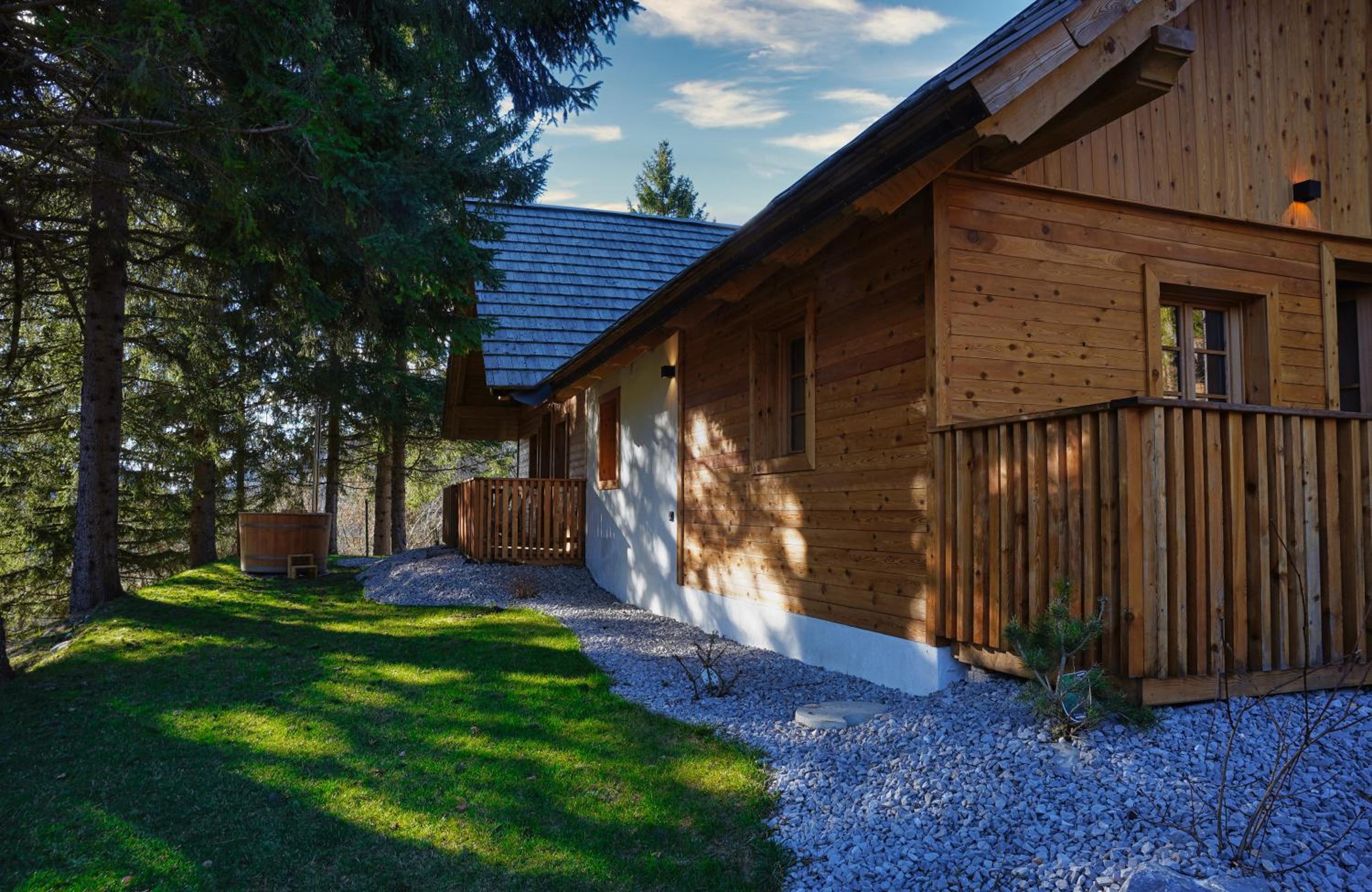 Alpine Retreat Apartments Šurc