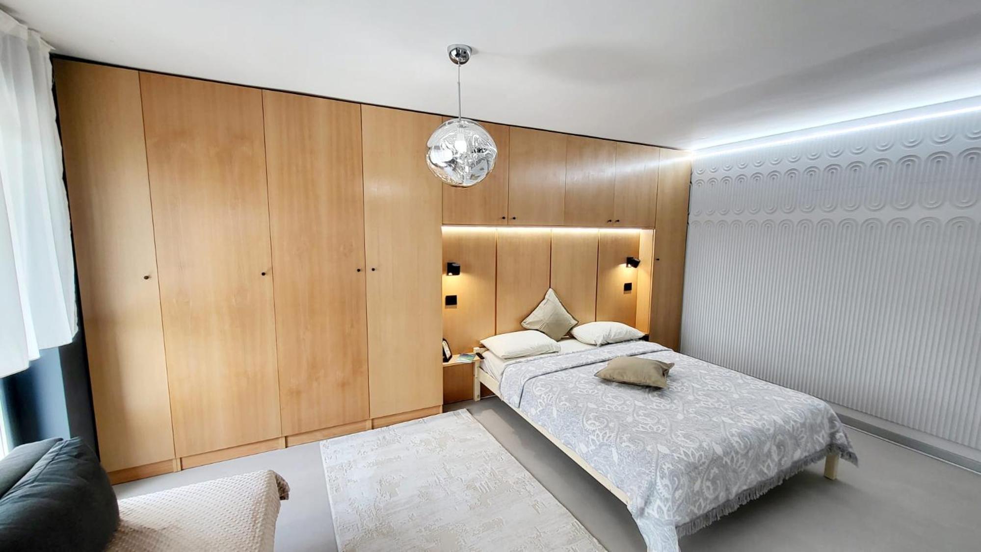 Panoramic penthouse in the heart of Iasi view 4