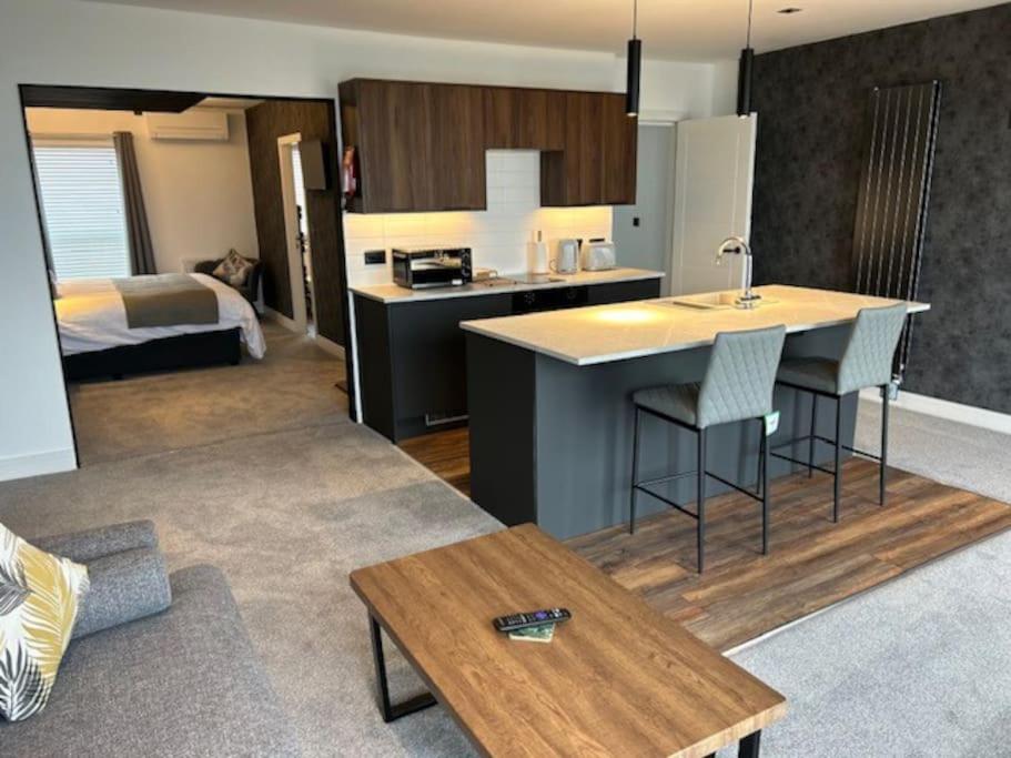 Stunning New Seafront Apartment