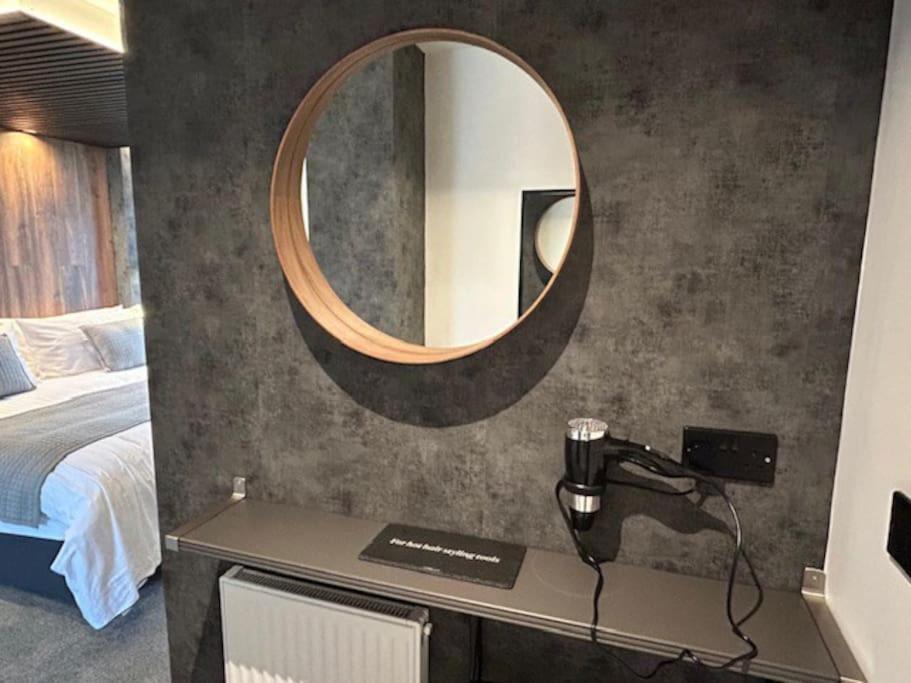 Stunning New Seafront Apartment