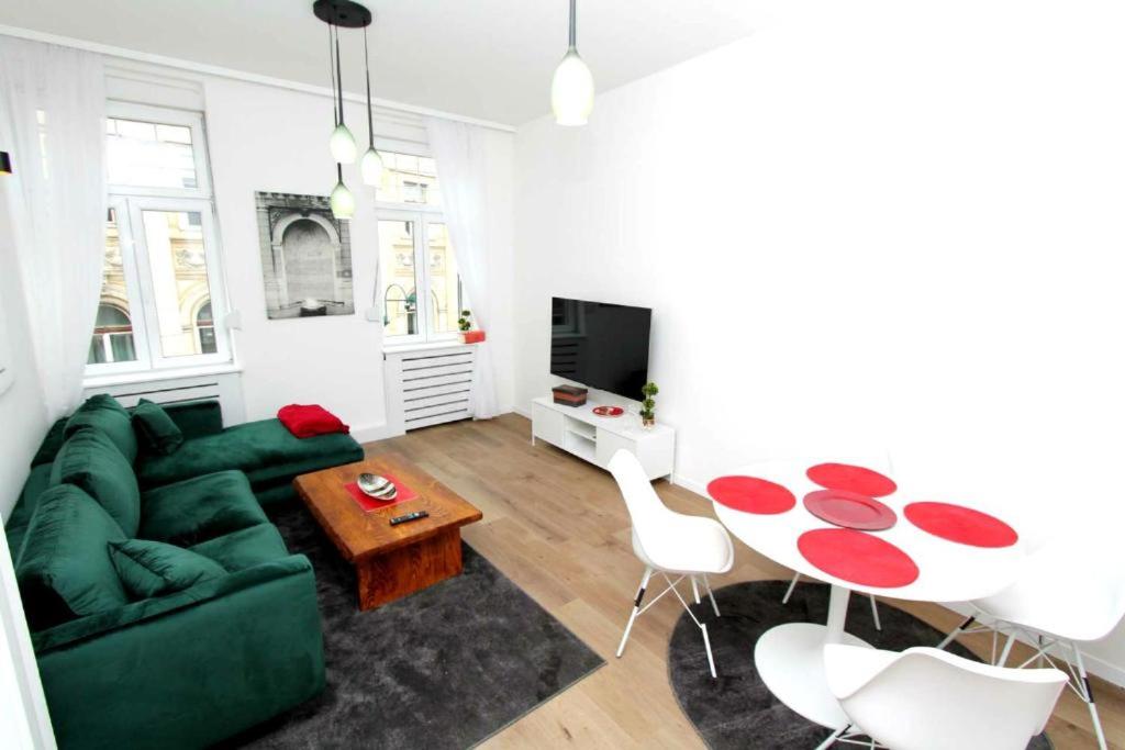 Old Town Luxe Living