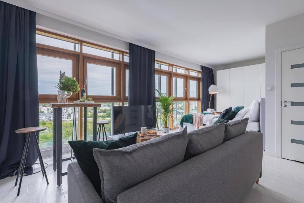 Urban Chic - City Center - Studio Apartment - Słominskiego