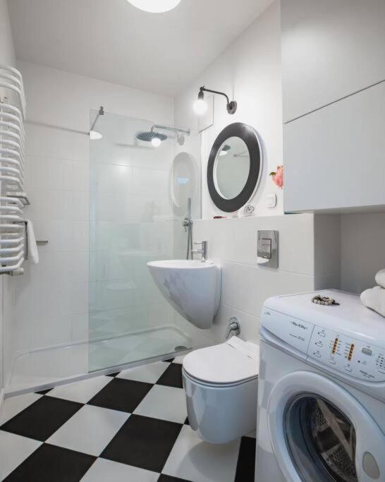 Urban Chic - City Center - Studio Apartment - Słominskiego