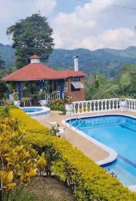 Villa del carmen: Un oasis de ensueño familiar