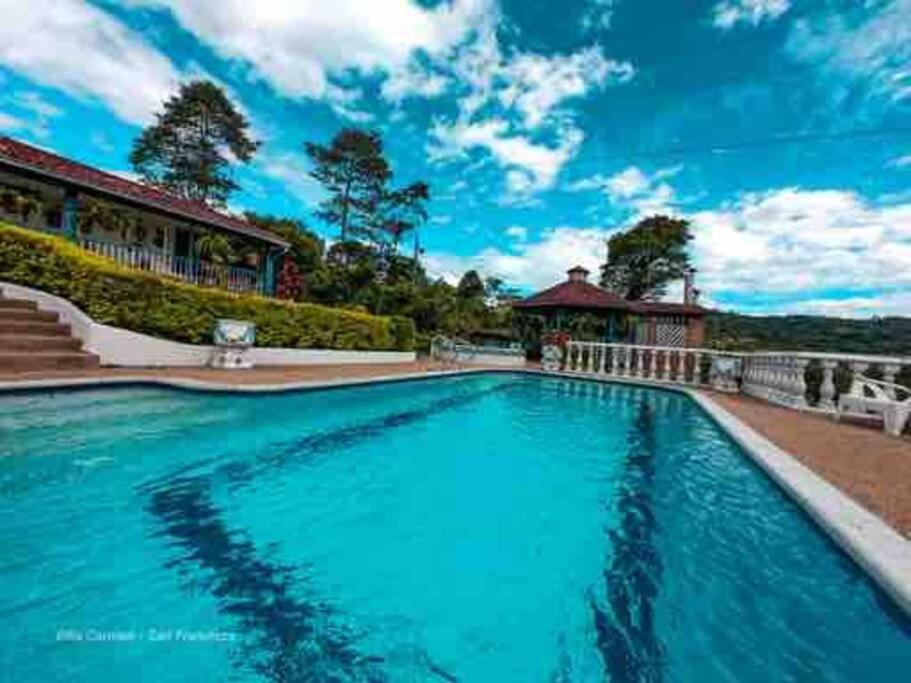 Villa del carmen: Un oasis de ensueño familiar