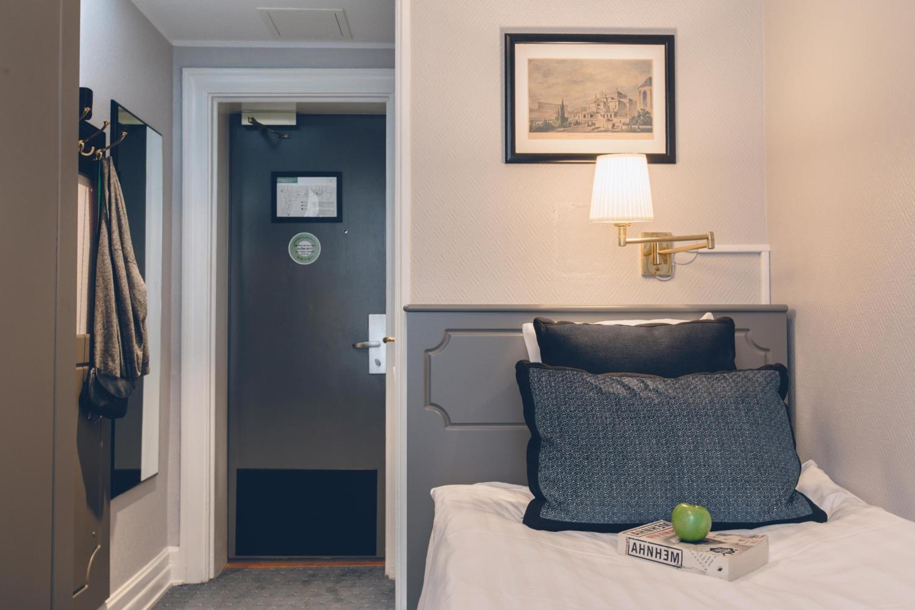 Stockholm Vacations - Crystal Plaza Hotel - Property Image 14
