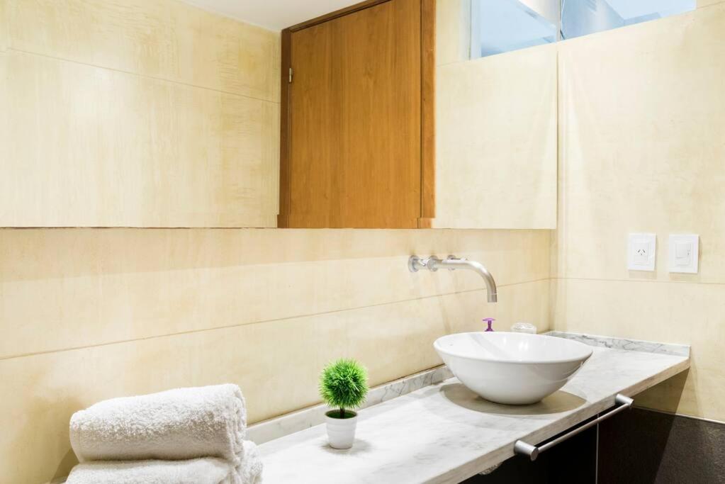Trendy 2BR Apartment to Love in Palermo Hollywood