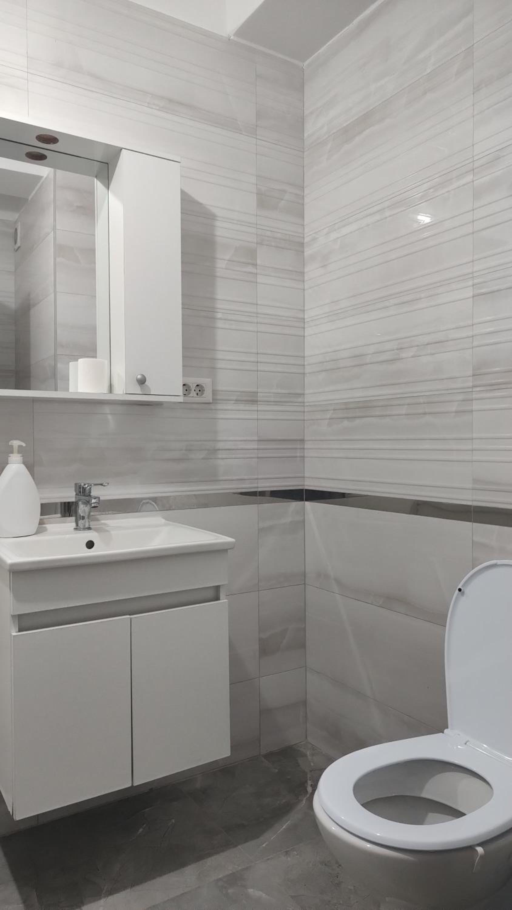 Calm-Luxury Modern Studio Free Parking Air Conditioning Espresso Bright View Complet Utilat, photo 13