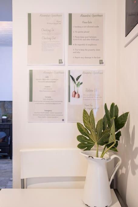 Alexandras guesthouse