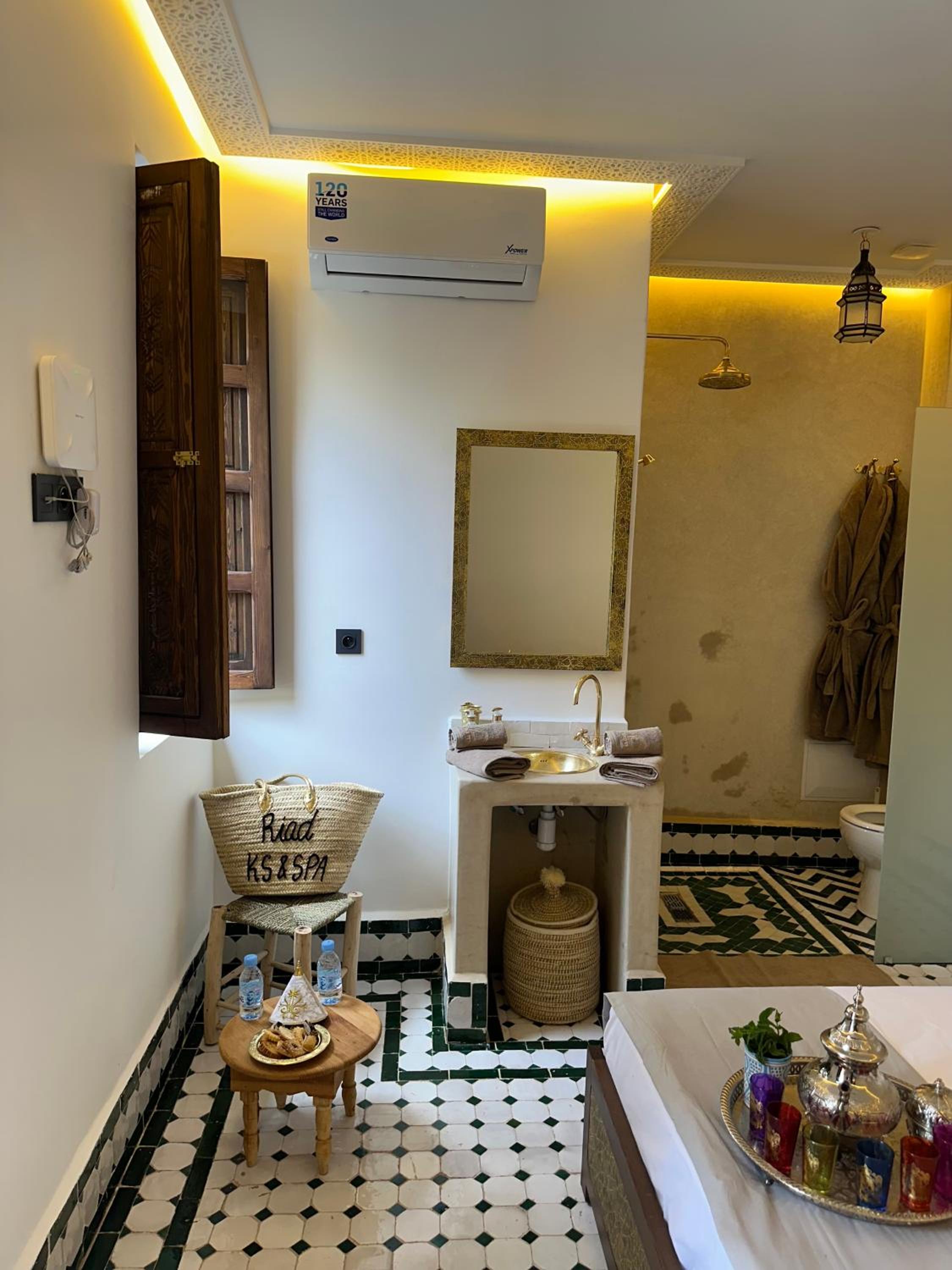RIAD KS & SPA