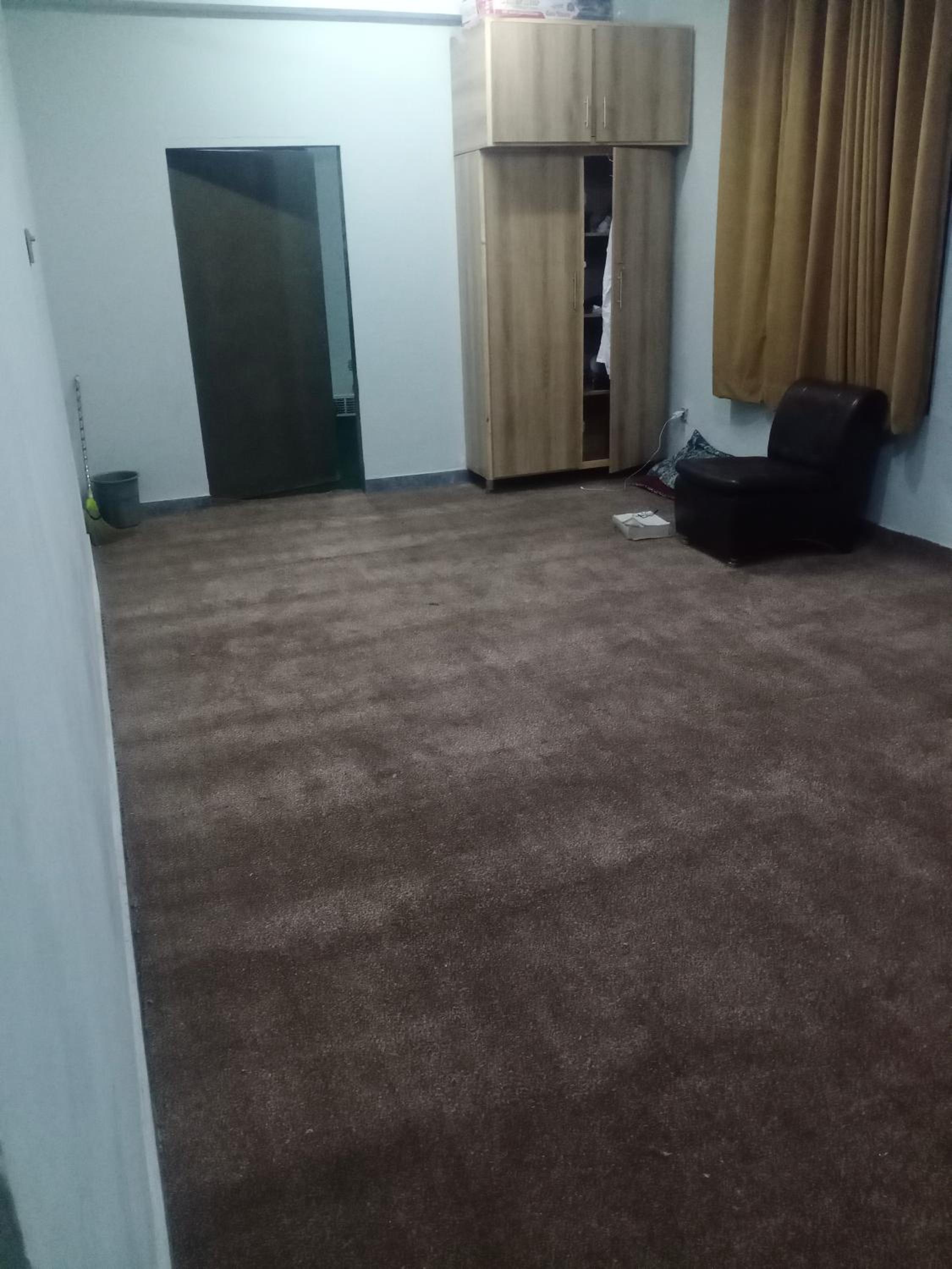 Peaceful apartment at mozang lahore view 2