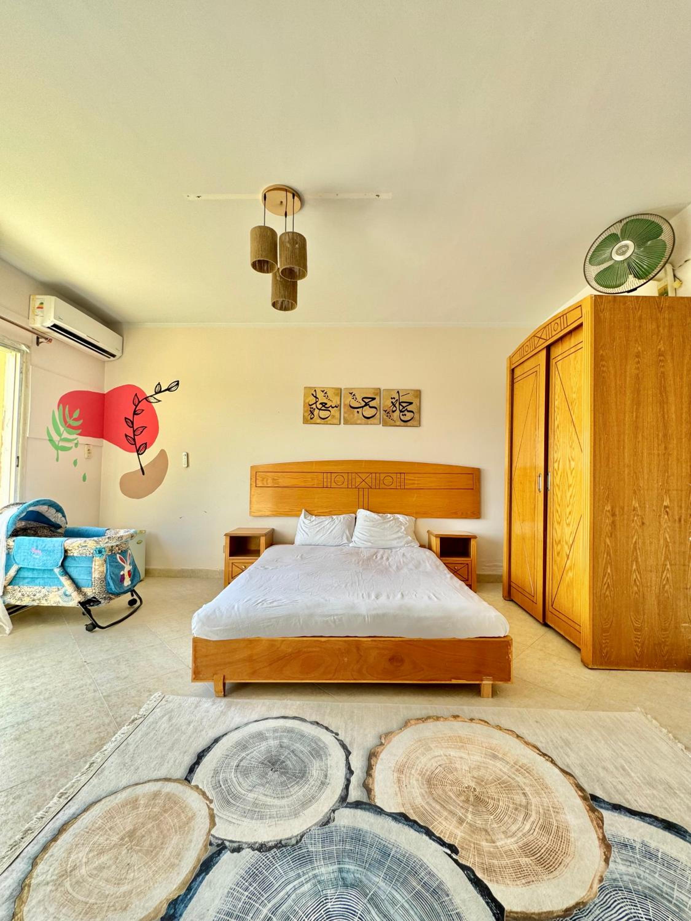 Spacious 5BR Cozy Beachfront Villa - Stunning Views view 3