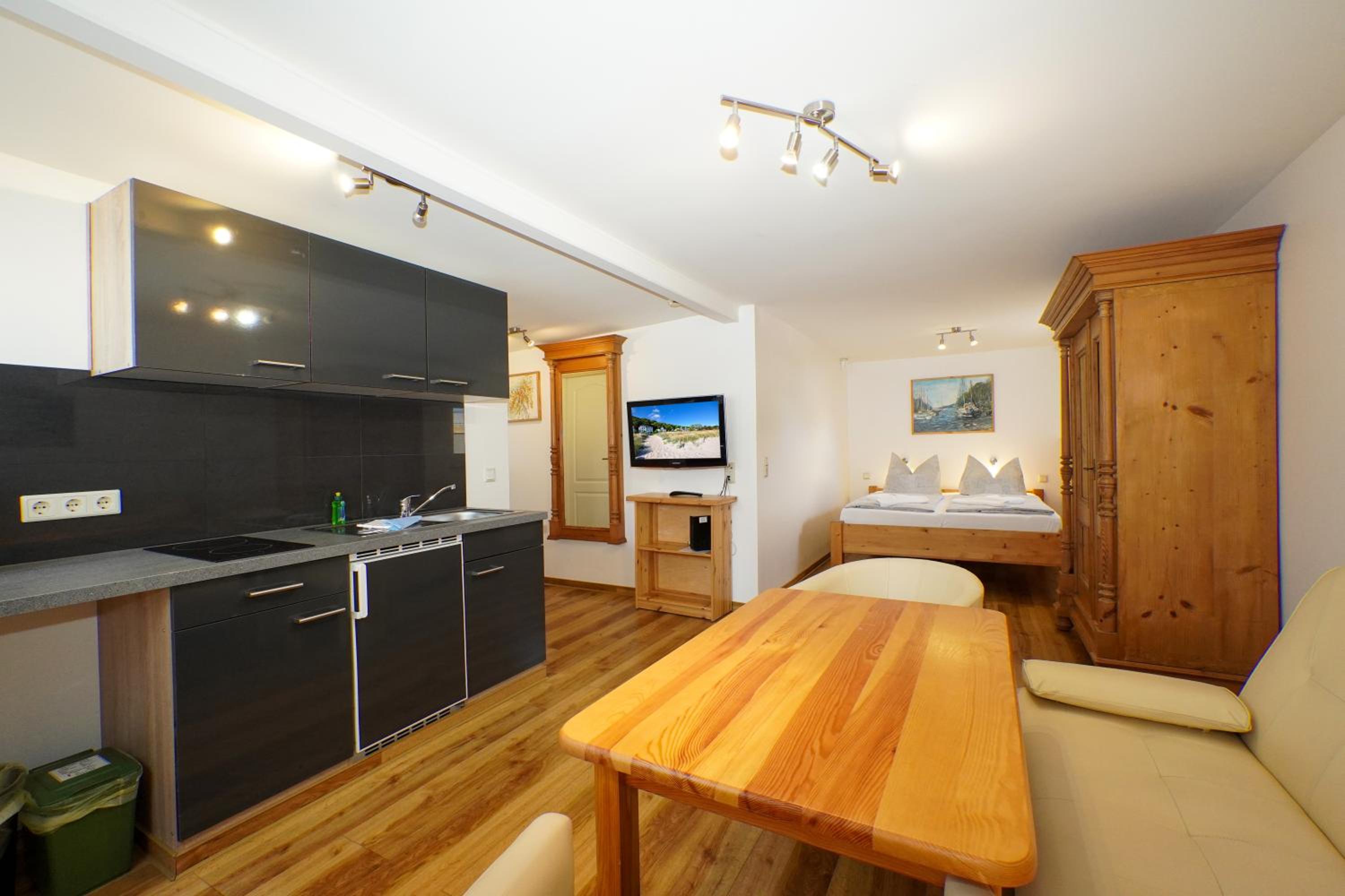 Pension Middel