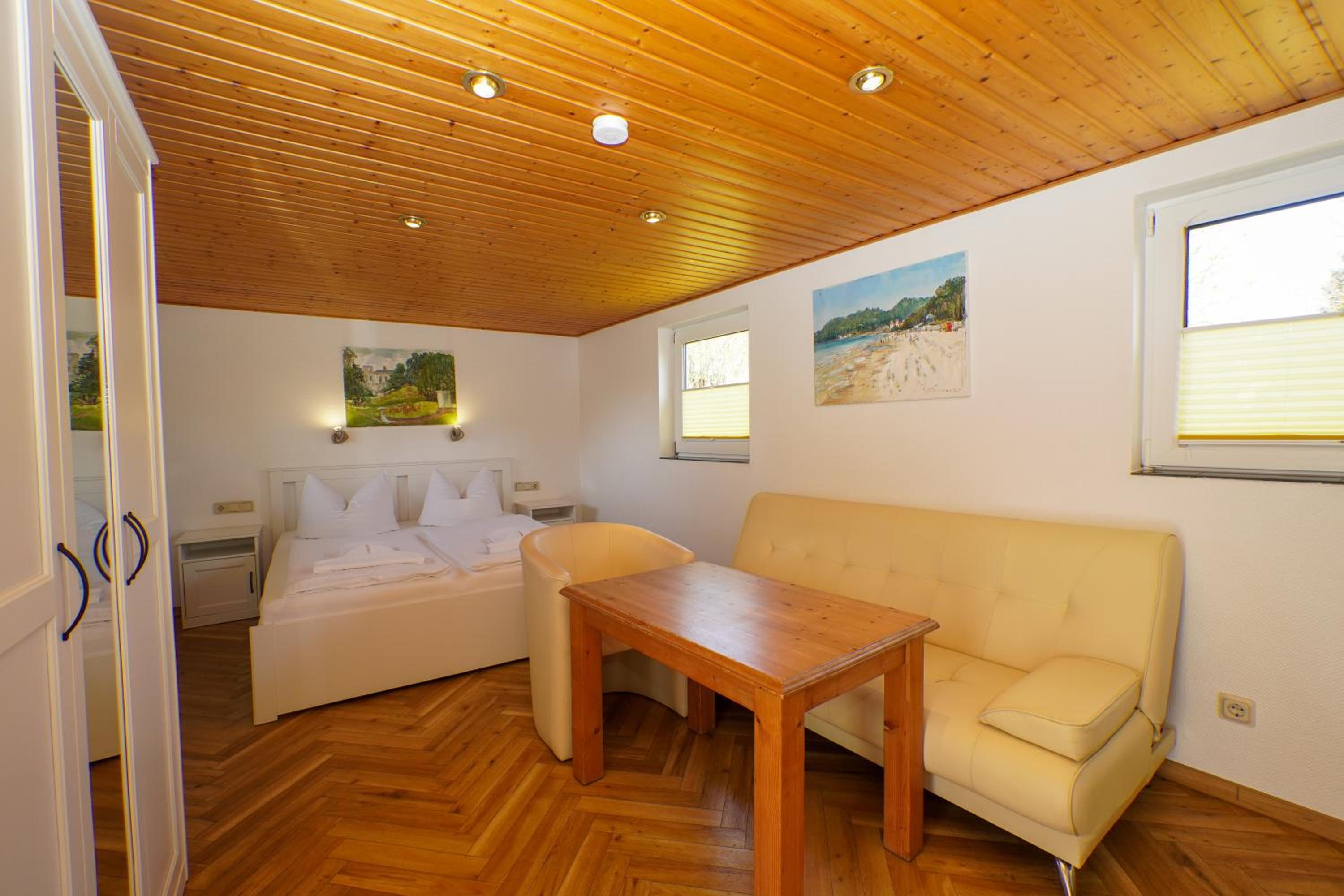 Pension Middel