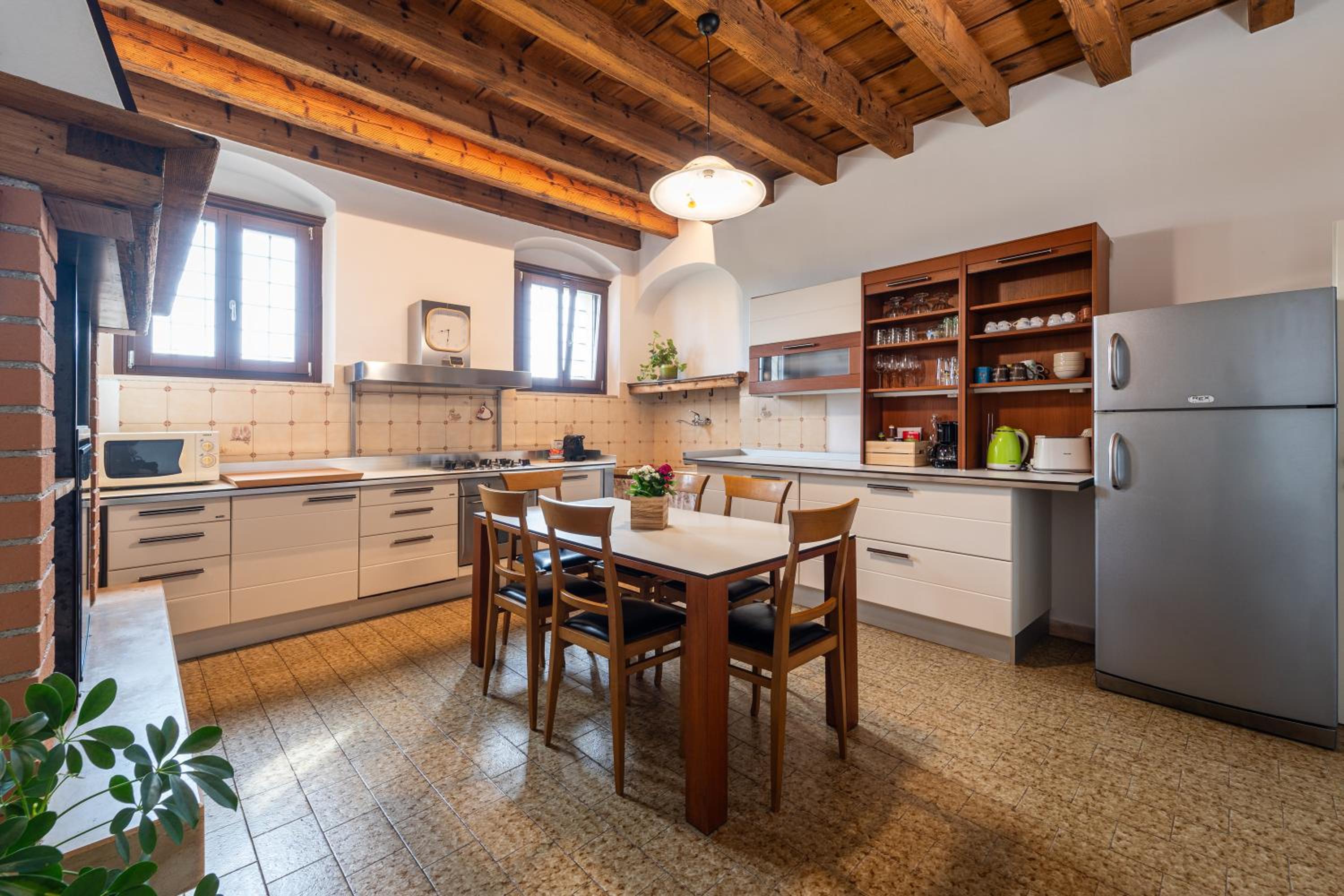 Antico Stemma Corte Meneghella