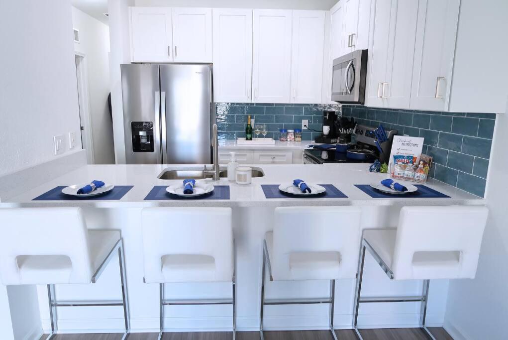 Beach Oasis - 2BD Luxury Kings at Jax Beach view 4