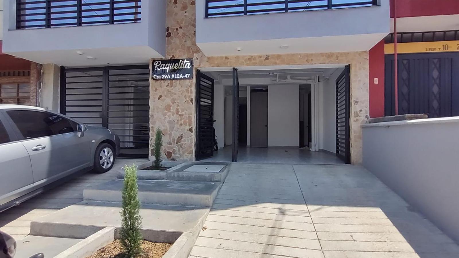 Apto reservado, cómodo y moderno en sur central.