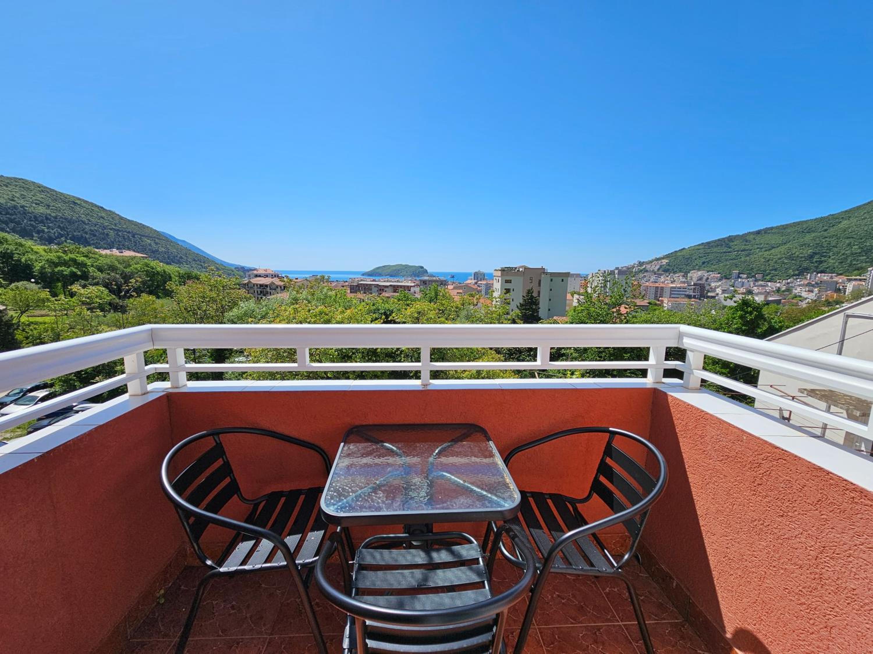 Dom M Apartments view 3