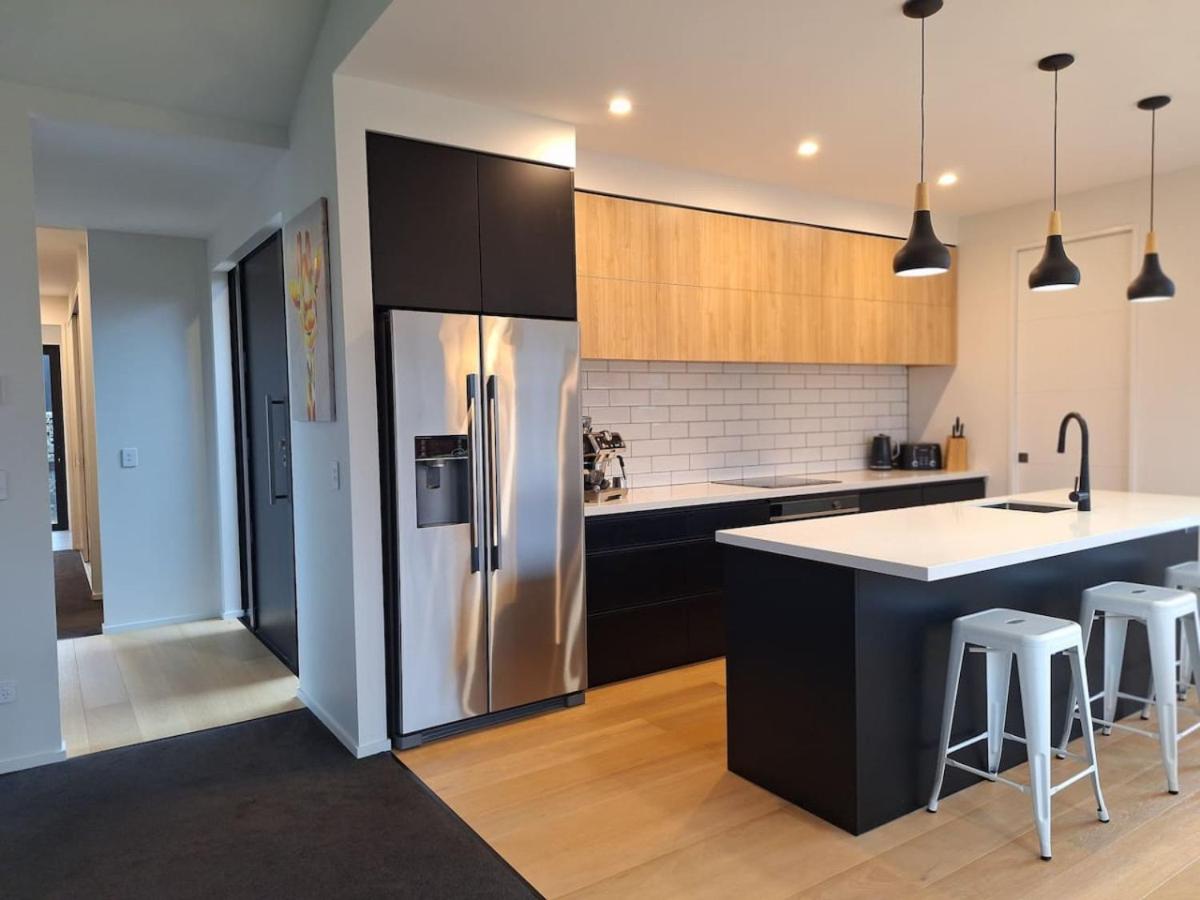 Fantastic family home Wanaka view 2