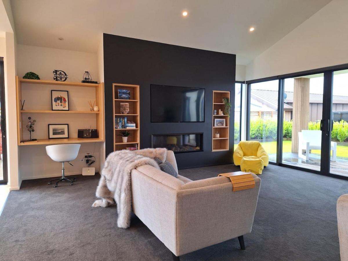 Fantastic family home Wanaka view 4