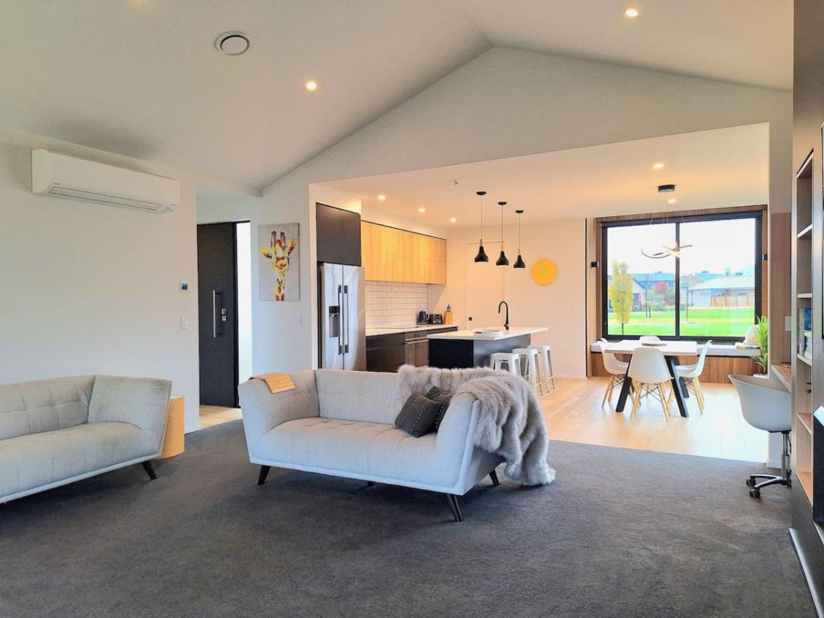 Fantastic family home Wanaka view 5
