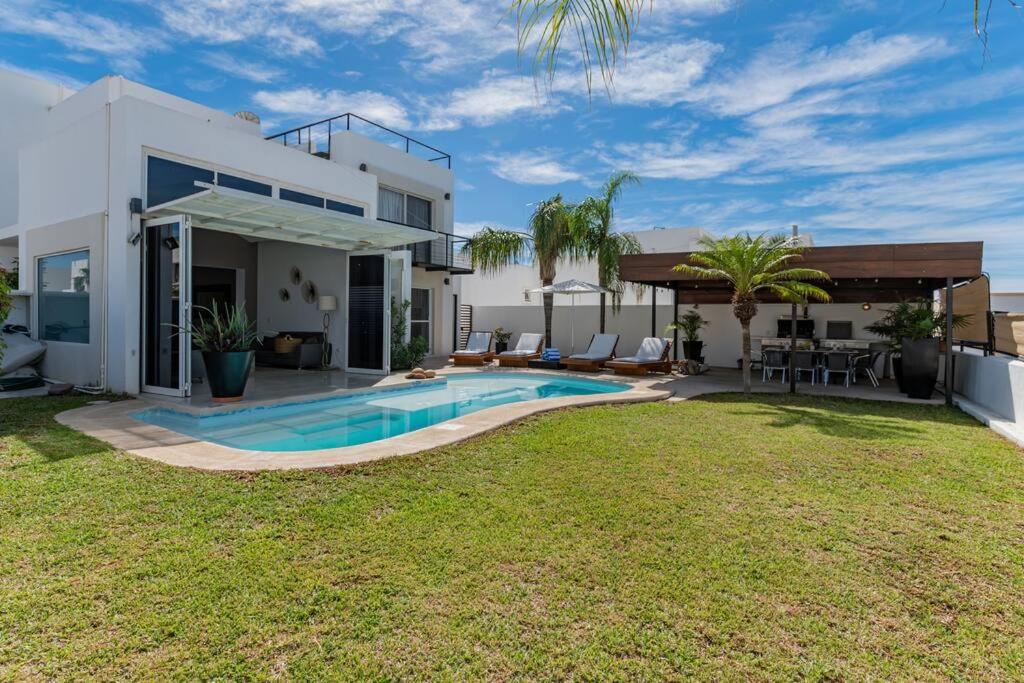Spectacular house in Cabo with private pool & BBQ! view 5