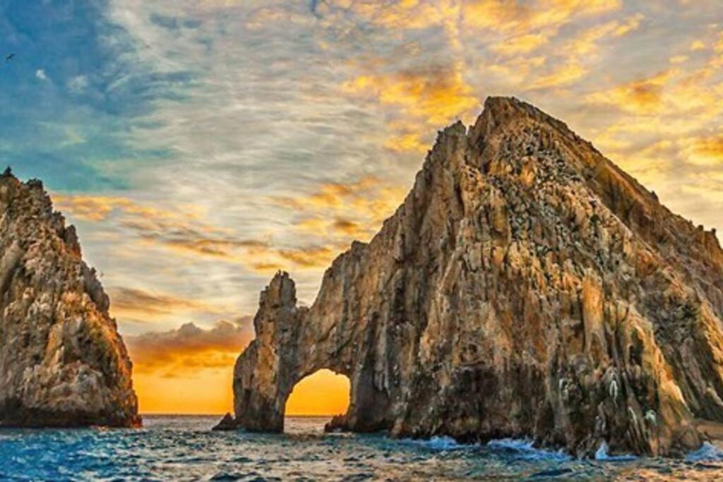 Spectacular house in Cabo with private pool & BBQ! view 2