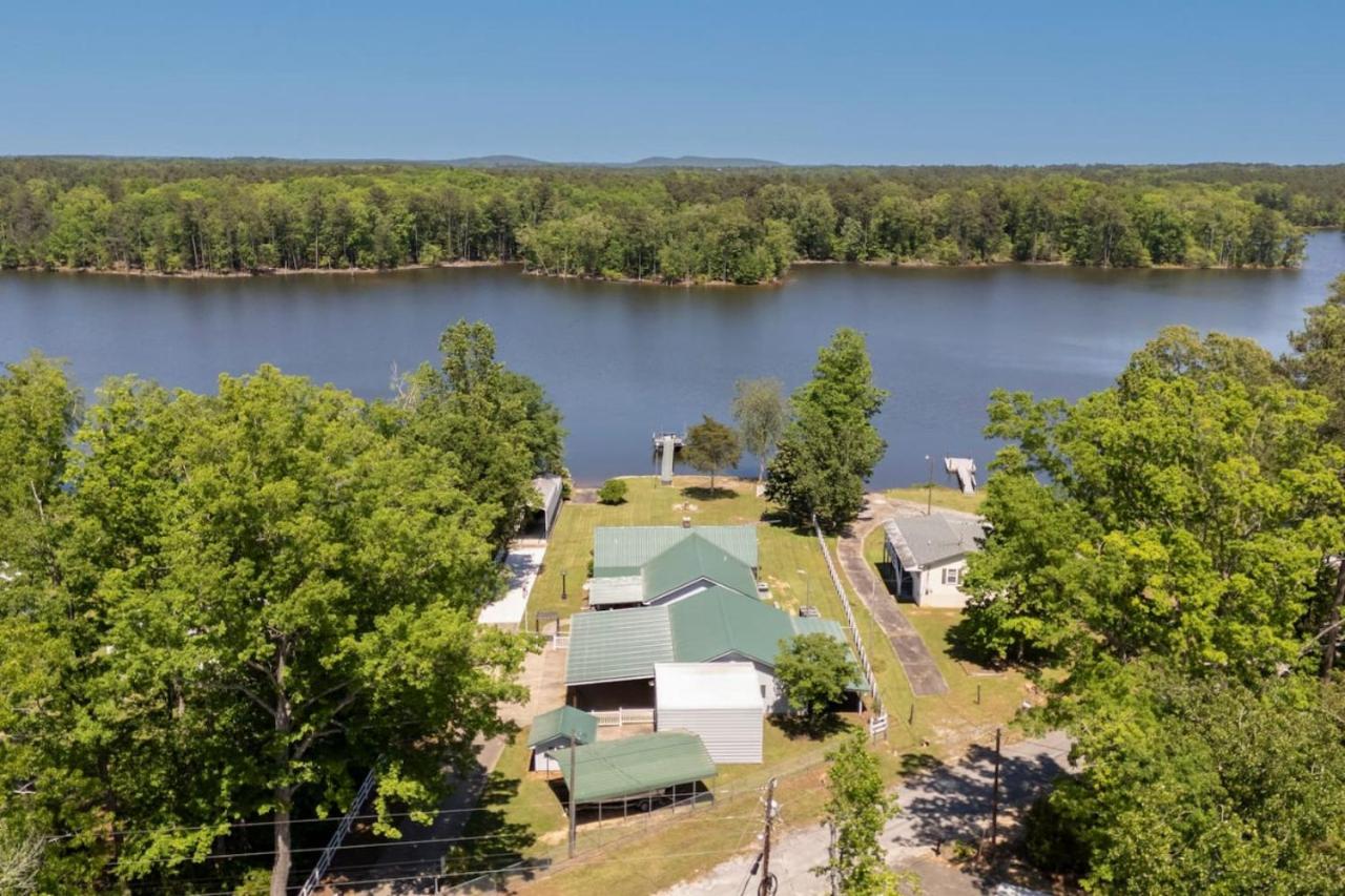 Grandpas House with 2 Kayaks view 5