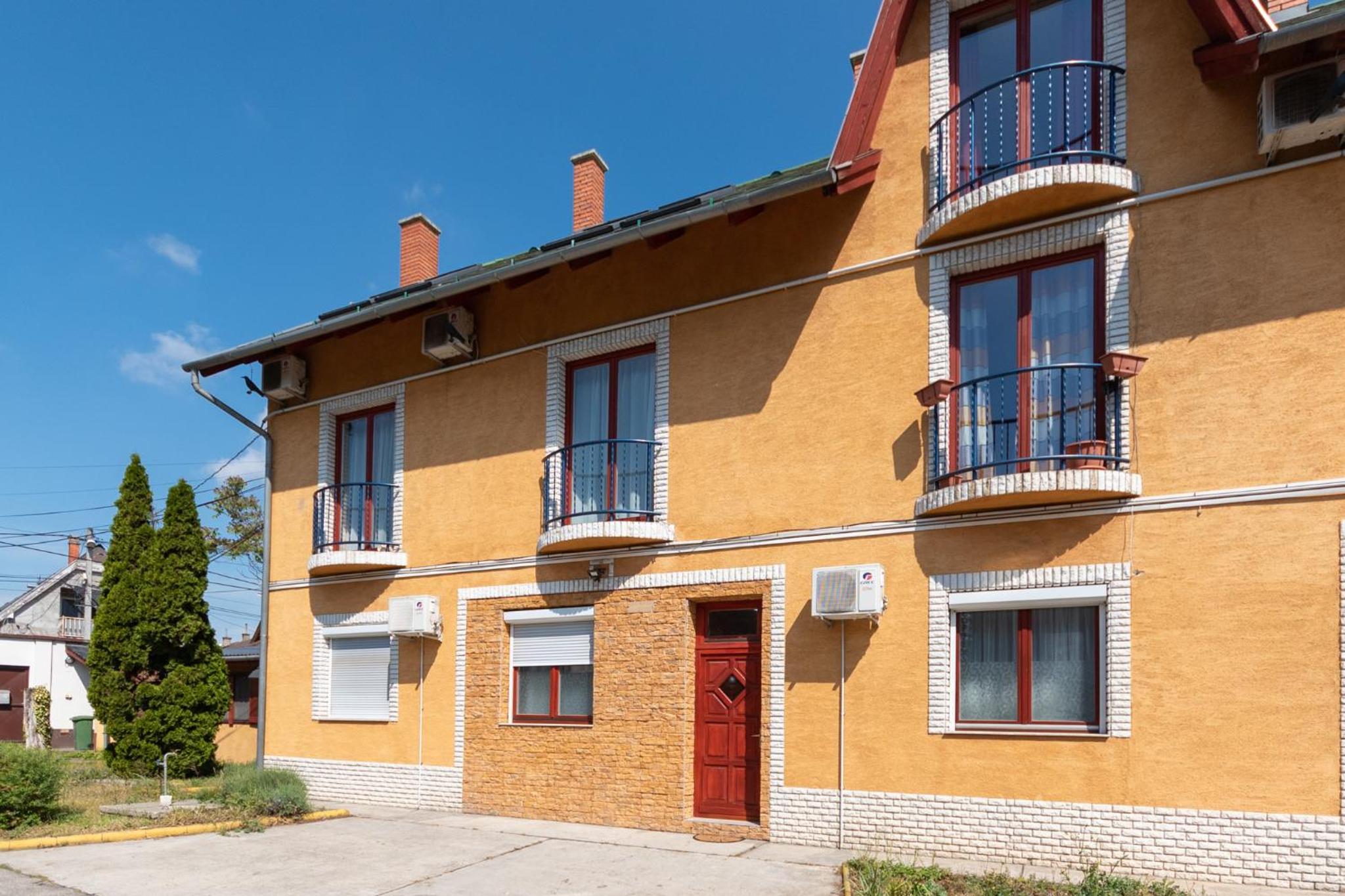 R APARTMENTS BUDAPEST