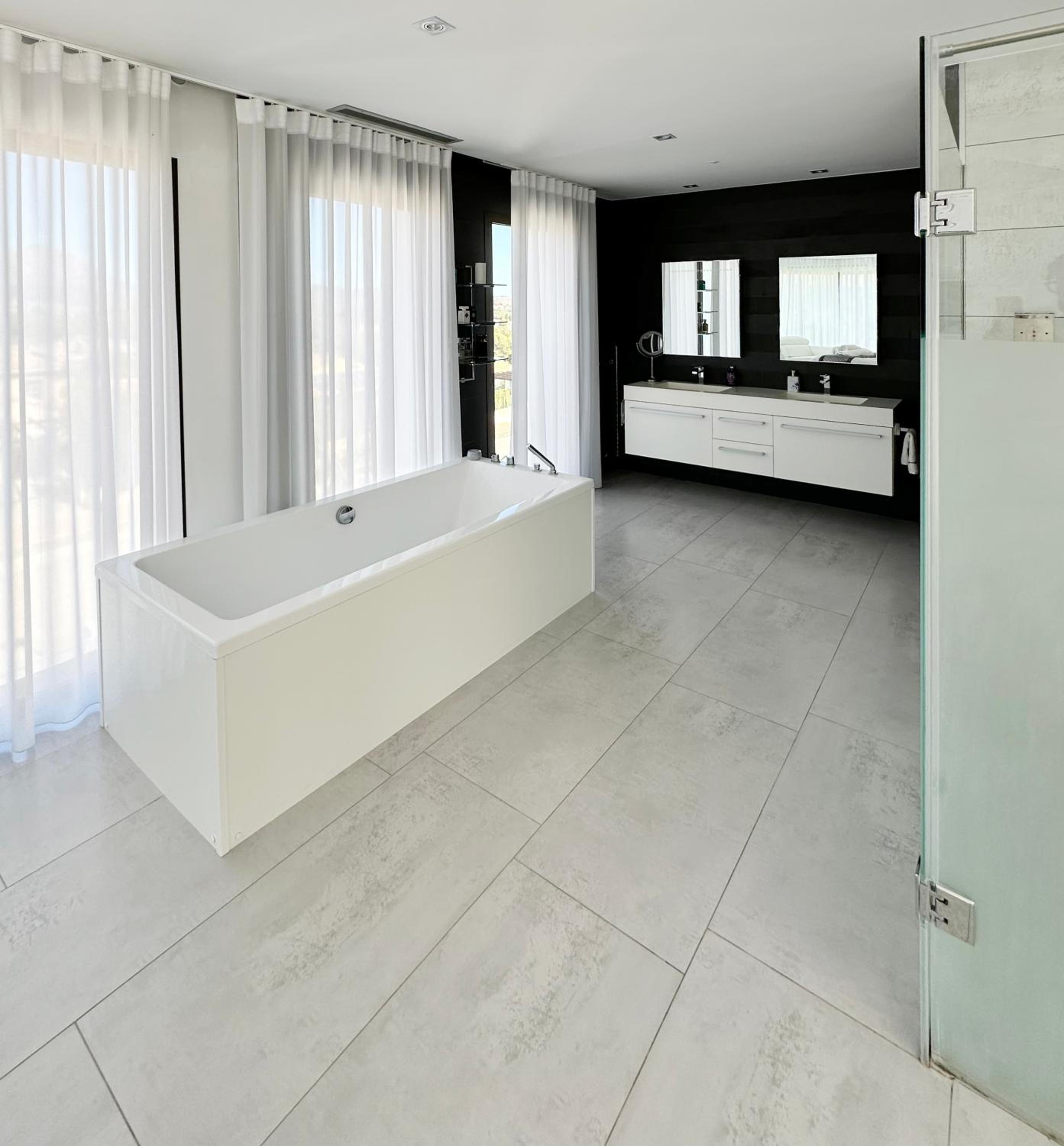 Exquisite Luxury Paradise