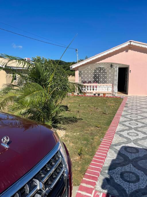 Cheerful Two-bedroom 1bath, WIFI, air conditioning view 5