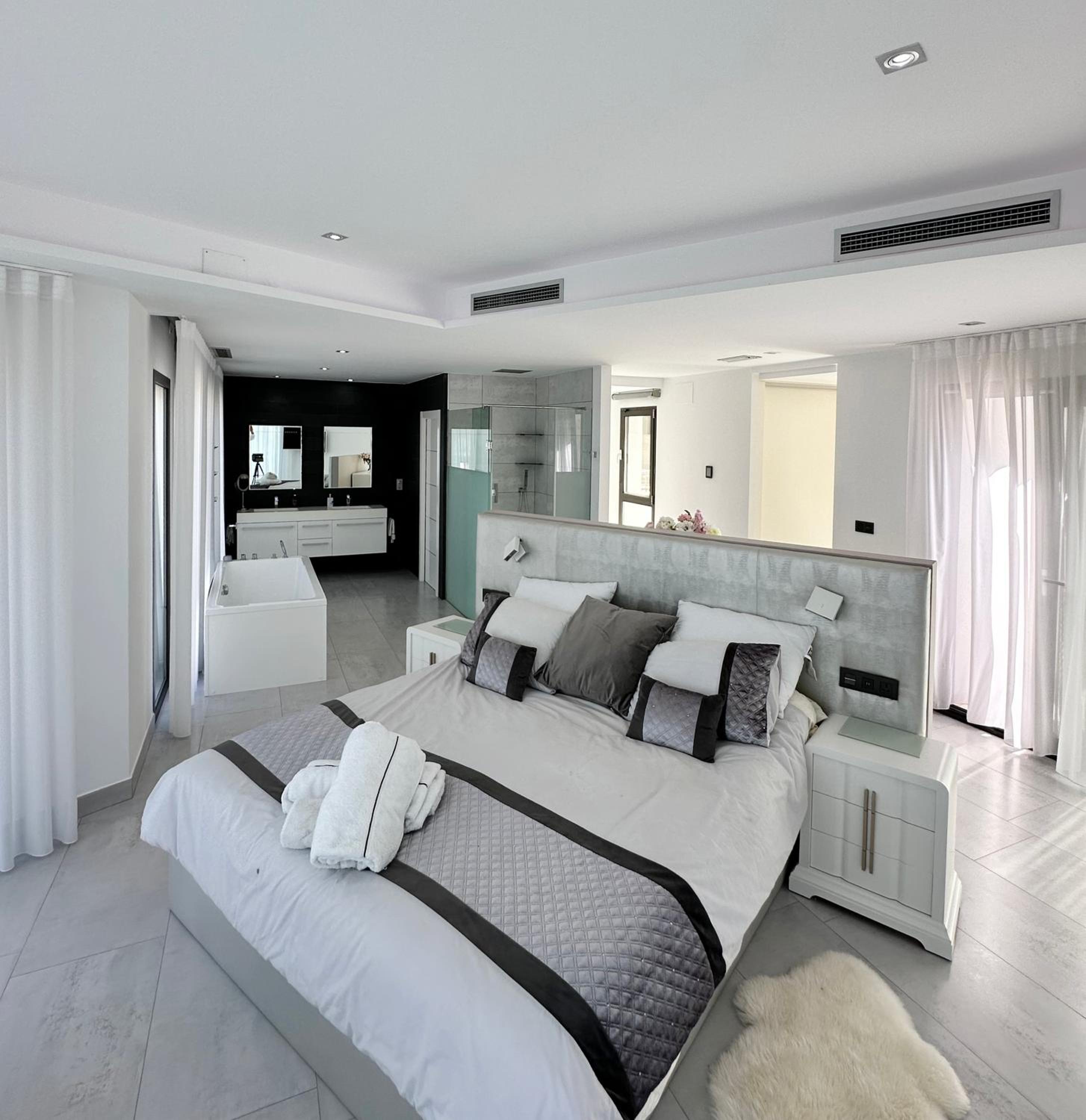 Exquisite Luxury Paradise