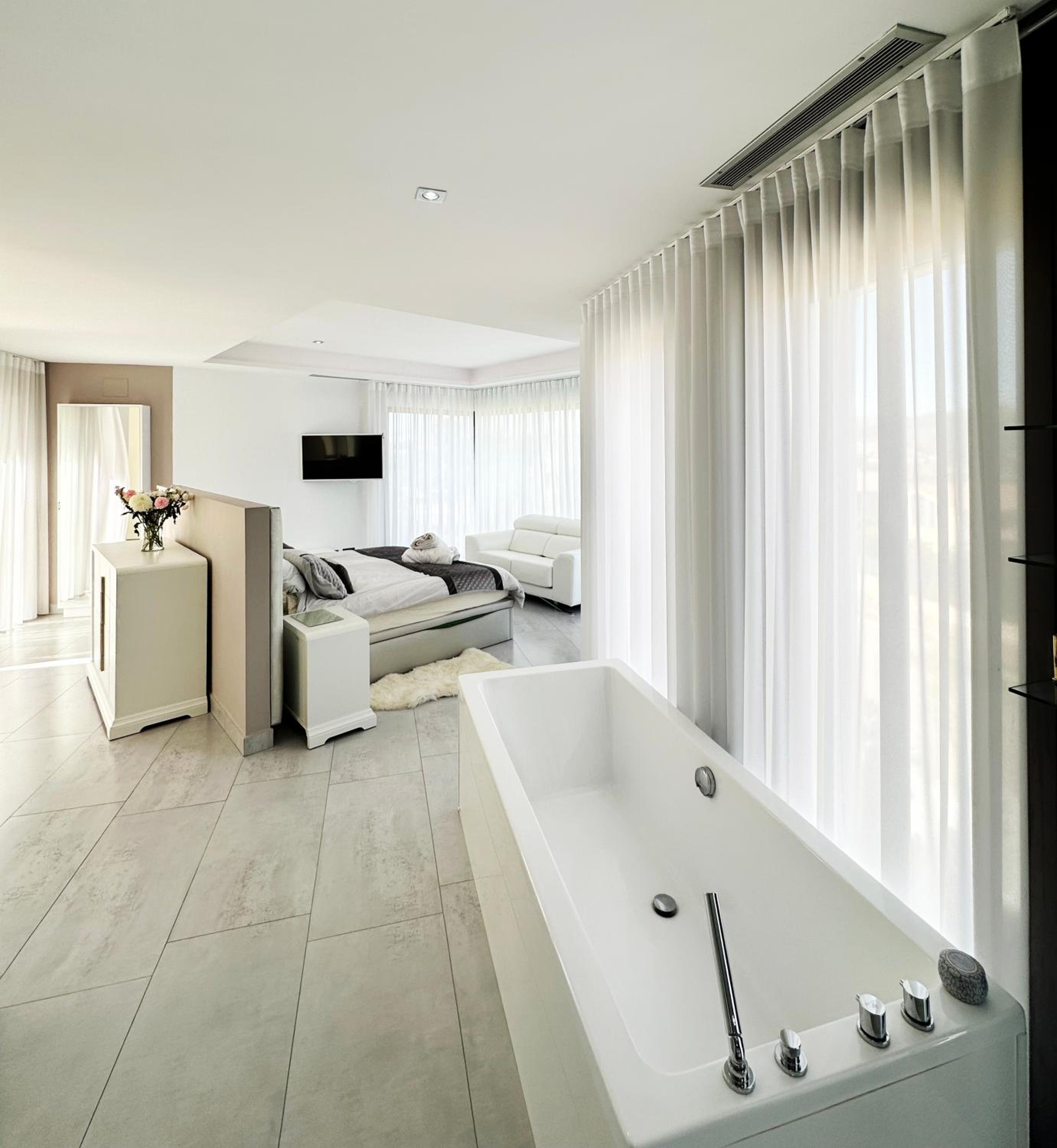 Exquisite Luxury Paradise