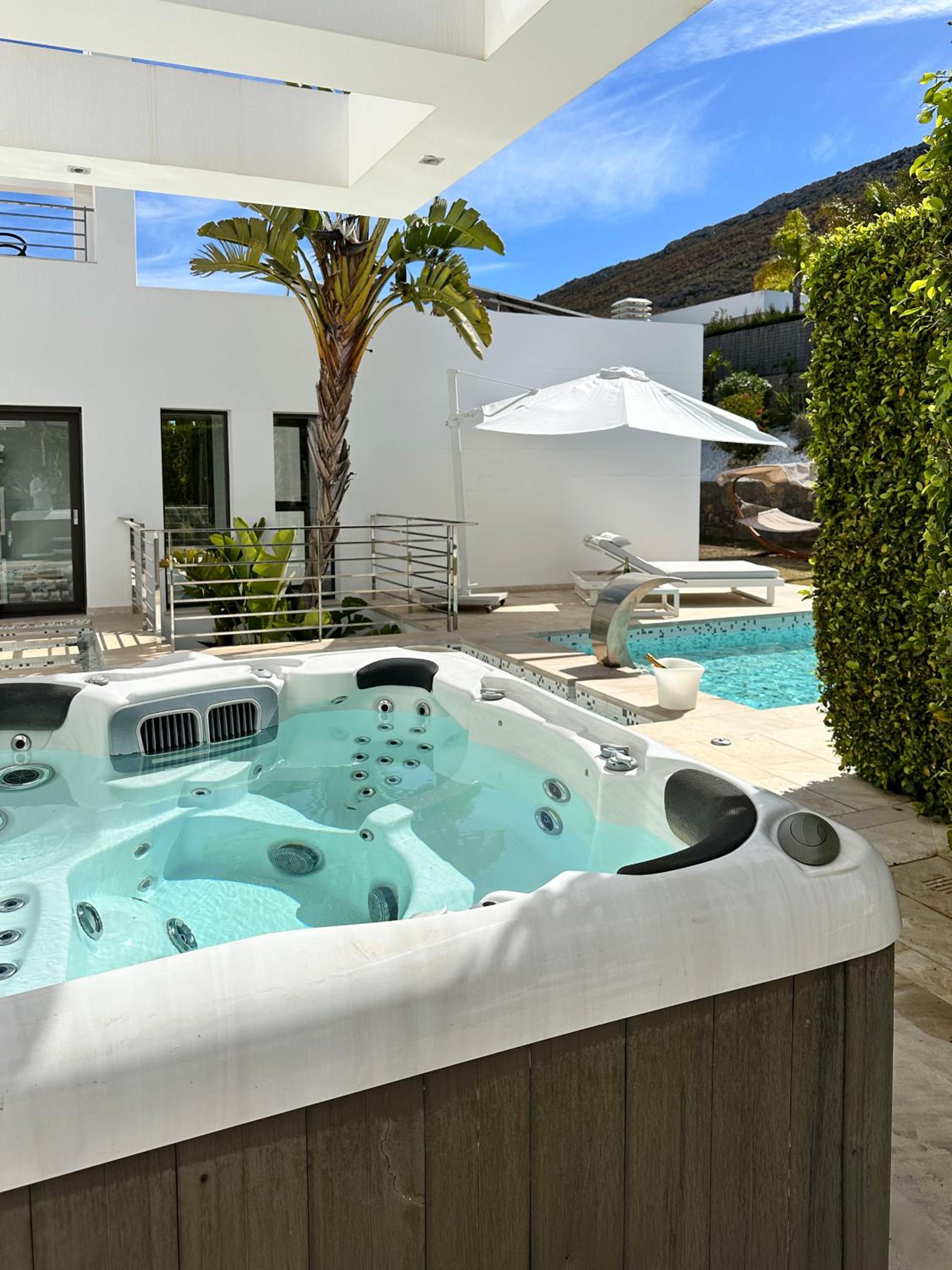 Exquisite Luxury Paradise