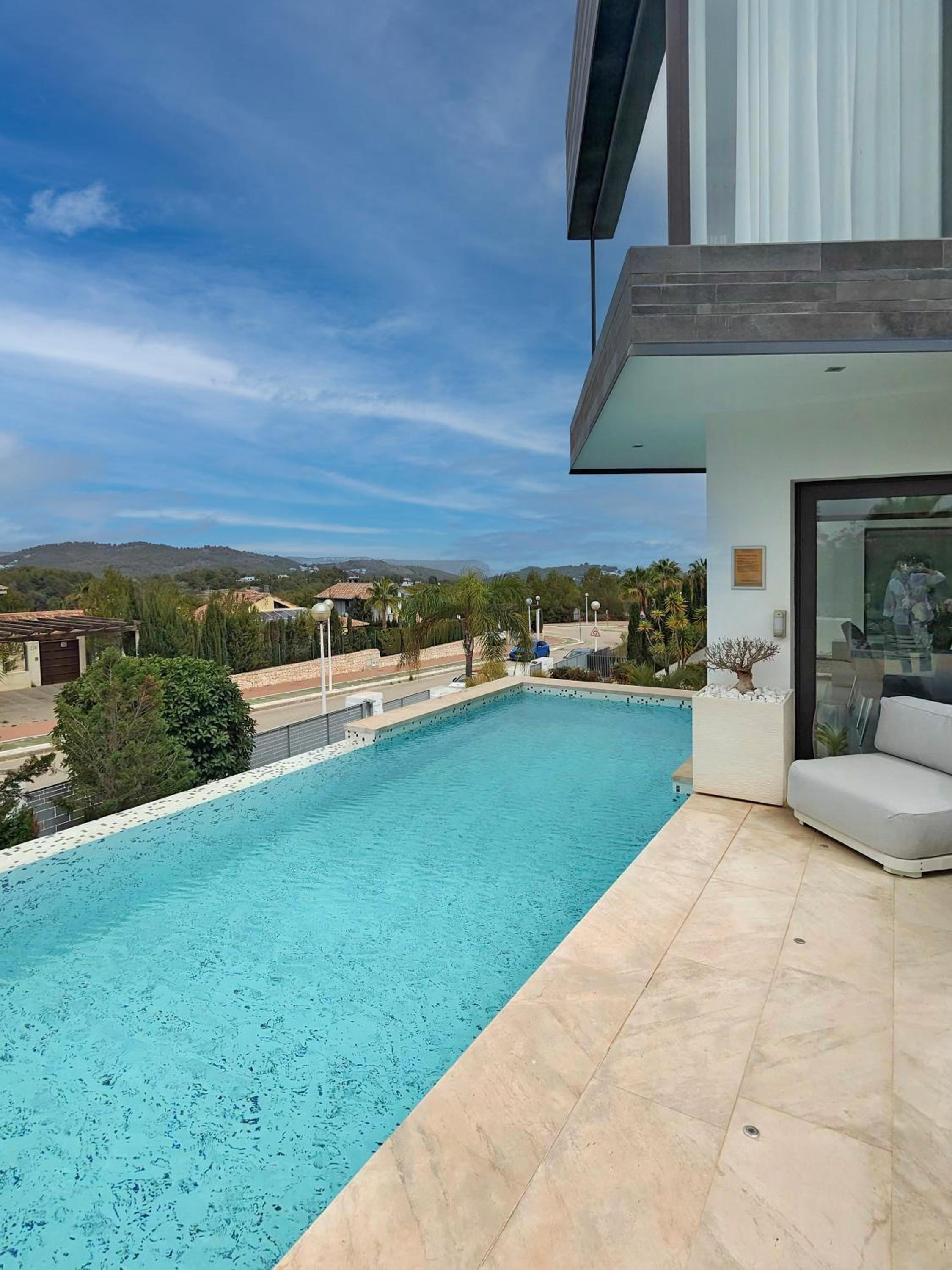 Exquisite Luxury Paradise