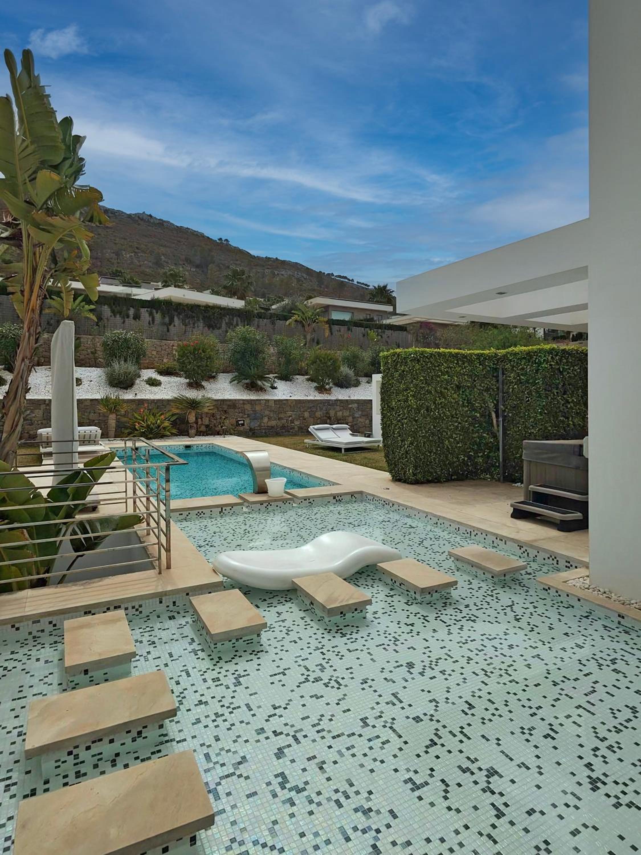 Exquisite Luxury Paradise